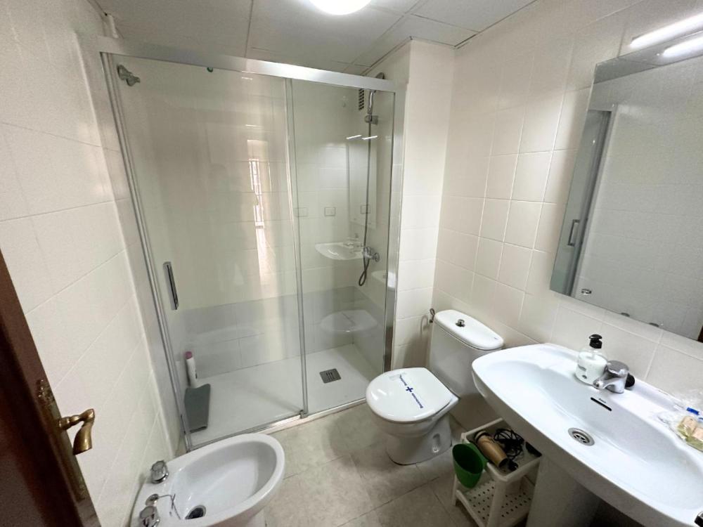 Dos Torres Tauriel - Espacioso Apartamento Con Impresionantes Vistas Y Garaje Privado Saragossa Exterior foto